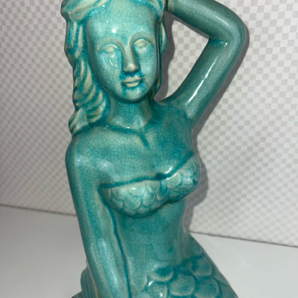 Large Mermaid Figurine Statue Coastal Nautical Beach Decor 13” Tall Resin Beauty - Picture 2 of 9